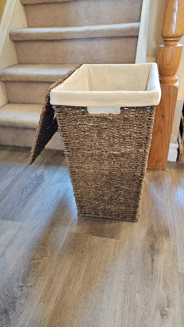 2 Rattan baskets  in Hobbies & Crafts in Guelph