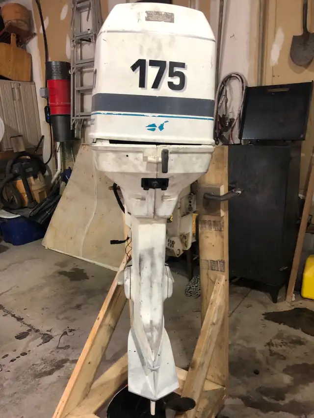 1996 Johnson 175 Oceanrunner Part Out in Other in Napanee - Image 3