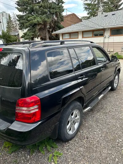 Please do not ask if it’s available if the ad is up it is ! AWD Car is in good shape runs and drives...
