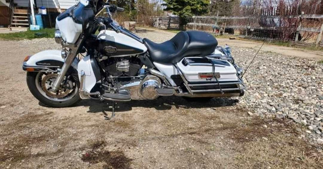 REDUCED 2008 Harley Davidson Electra Glide  in Touring in Quesnel - Image 4