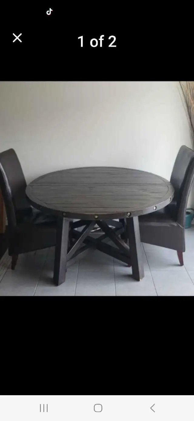 Urban Barn Ironside Dining Table in Dining Tables & Sets in Hamilton - Image 3