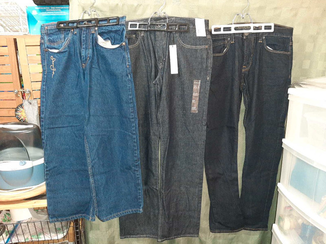 Mens pants & shorts  in Men's in St. Catharines