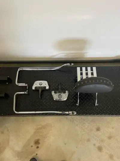 2002 Harley Davidson Road King passenger floor boards, bag, rails passenger backrest with small rack...