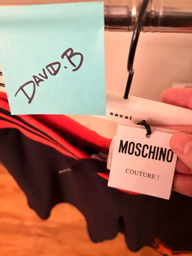 Moschino Teddy Varsity shorts sz 52 (Large) in orange and black in Men's in City of Montréal - Image 5