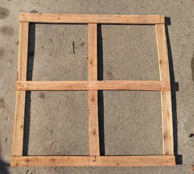 I'm selling a lot of used wooden lattice style crating, perfect for various DIY projects or for use...