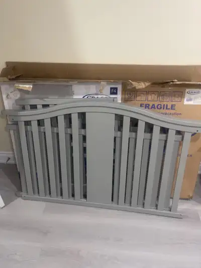 Graco baby crib 4- 1, View more