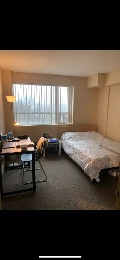 1 bedroom available in ALL GIRLS apartment (west village suites)