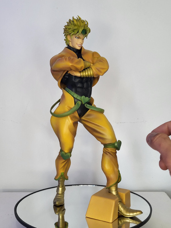 Banpresto figurine Jojo's bizarre adventure Dio repainte - 1/6 dans Art et objets de collection  à Laval/Rive Nord