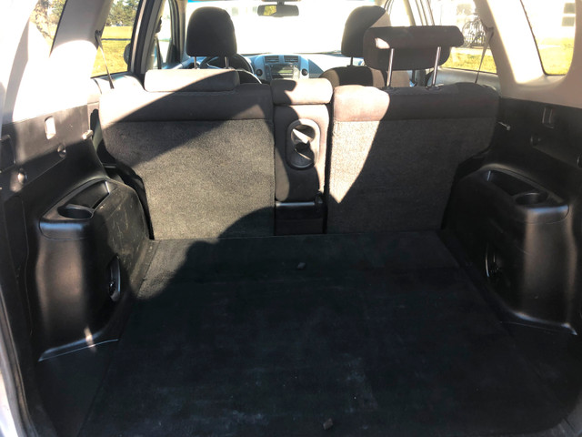 2009 Rav 4 AS IS 340000km V6 in Cars & Trucks in Kingston - Image 4