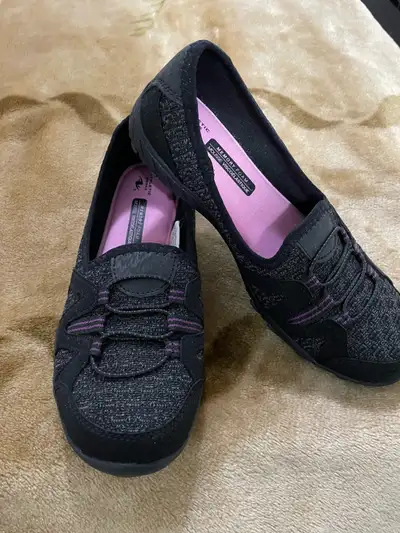 women’s walking shoes size 8, View more