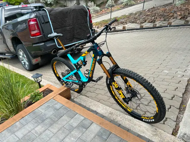 Rocky Mountain Altitude C90 MTB62864363251075123