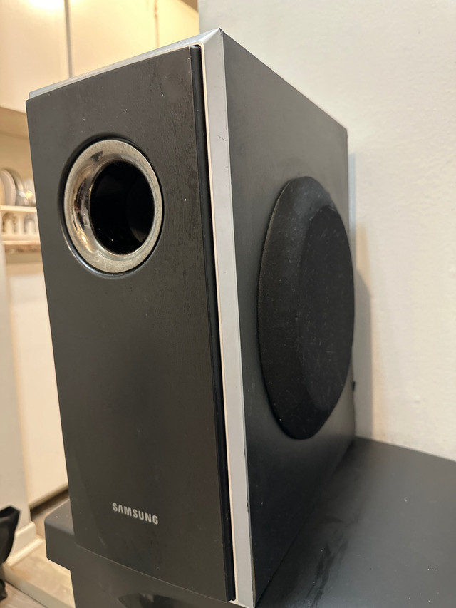 Subwoofer speaker for sale in Speakers in Cole Harbour