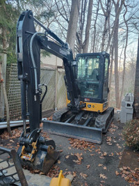2021 John Deere 35G Mini Excavator 