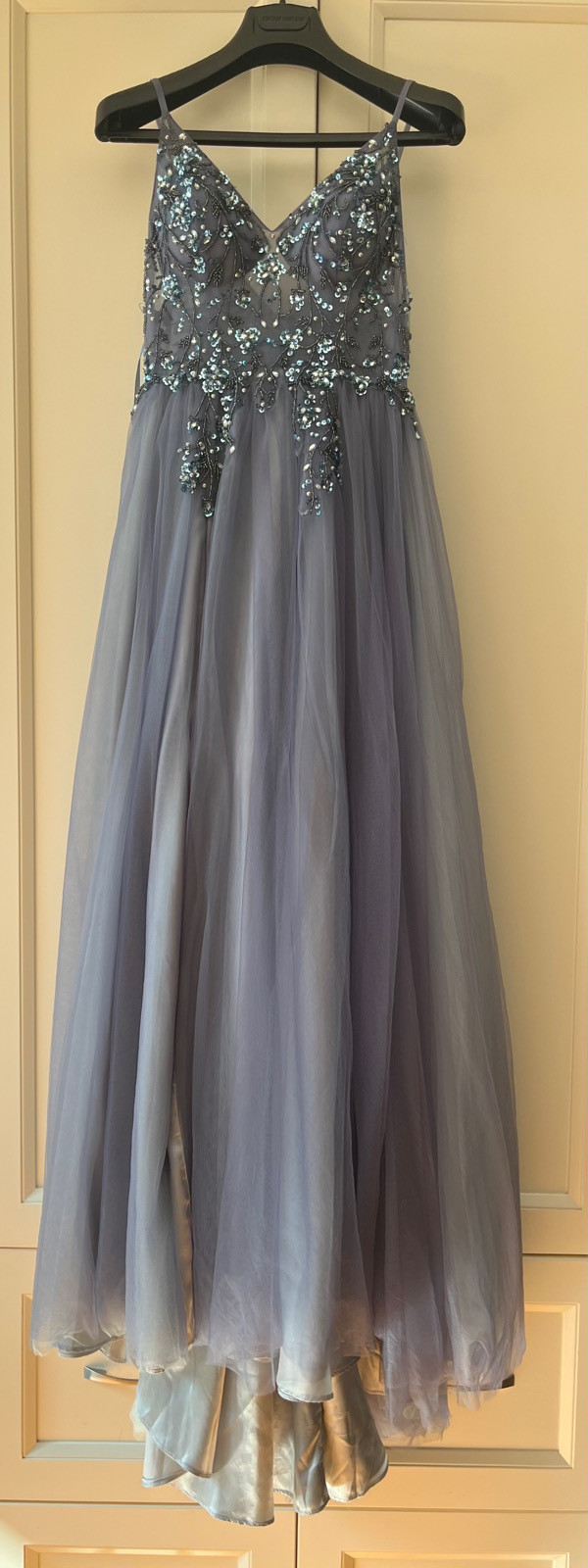Gorgeous Prom or Formal Dress in Women's - Dresses & Skirts in Kawartha Lakes - Image 4