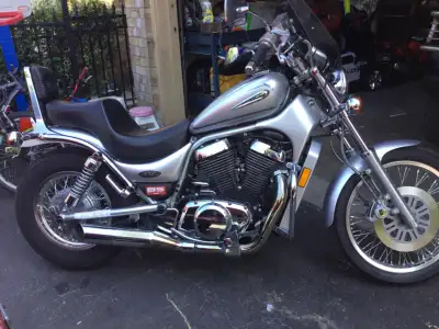 I am selling my well maintained Suzuki Boulevard as I am retired and planning on travelling.Great su...