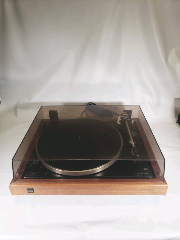 Dual CS 505-3 Turntable. in Stereo Systems & Home Theatre in Mississauga / Peel Region