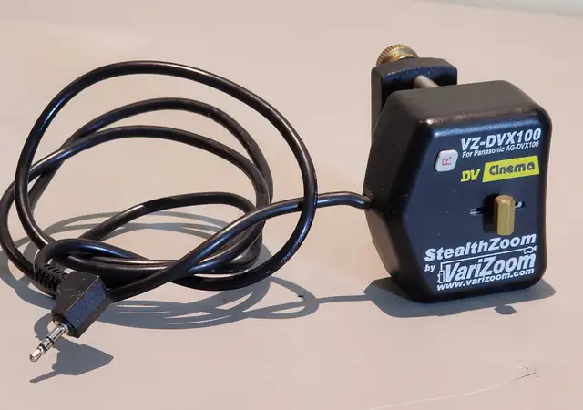 VariZoom VZ-Stealth-DVX Stealth Zoom Controller. in Cameras & Camcorders in Markham / York Region - Image 2