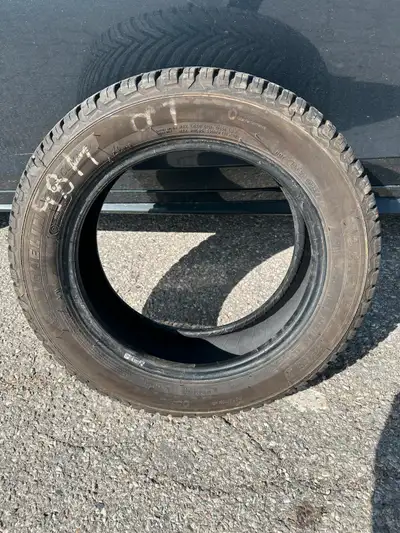 MICHELIN CROSSCLIMATE2 205/55R16 91H tires. 35861 100,000 KM warranty. Less than 10,000km on these t...