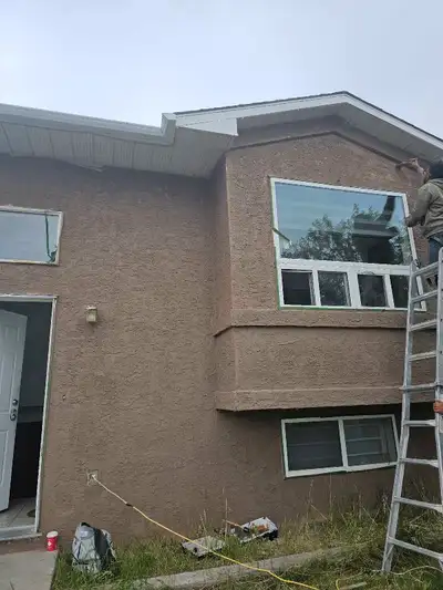Bi level house with 3 bedrooms upstairs and 2 in the basement available for sale in martindale, near...