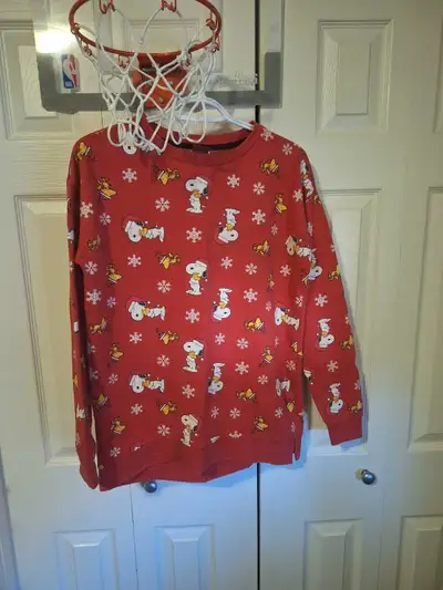 Size S Snoopy Christmas sweatshirt, View more