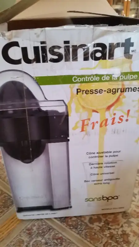 Cuisinart pulp control citrus juicer - NEW in Processors, Blenders & Juicers in Sarnia - Image 4
