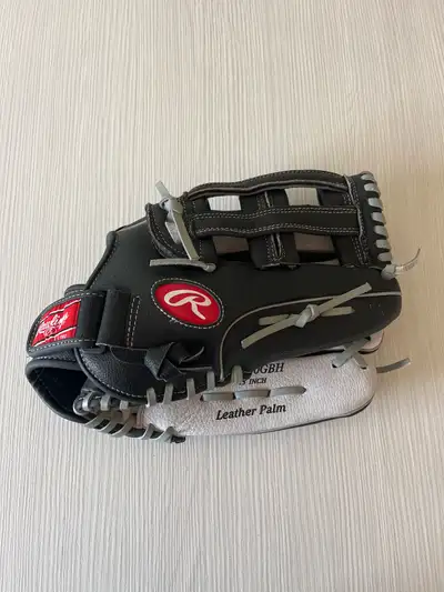 Rawlings baseball / softball glove , View more