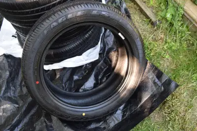 4like new205/50r17Goodyear Eagle LS-2 Run Flat All Season Tires The tires are Run Flat All Season li...