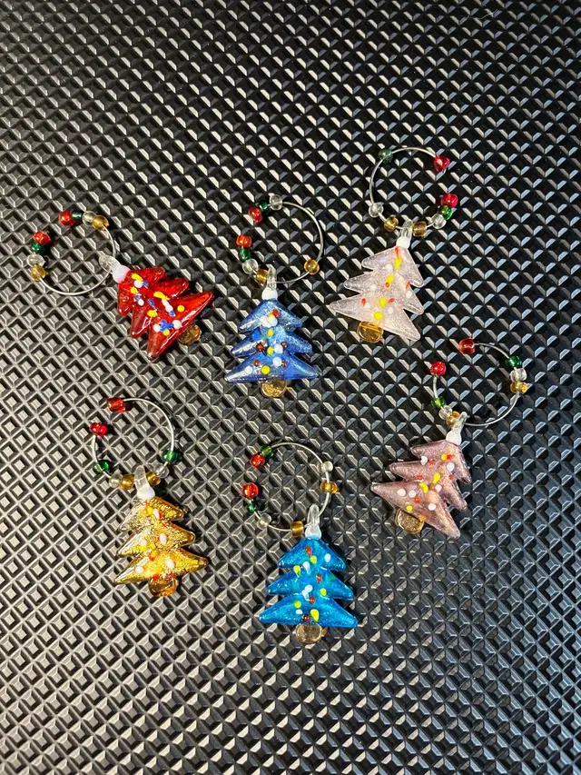 Wine glass charms- Christmas tree shaped63417636062339121
