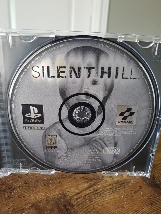 Silent Hill - Black Label With Reg Card - Playstation 1 - PS164695058290561122