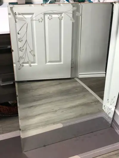 Vintage large beveled etched Mirror (beautiful condition), View more