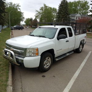 2010 Chevrolet Silverado 1500 Loaded/ Power Options