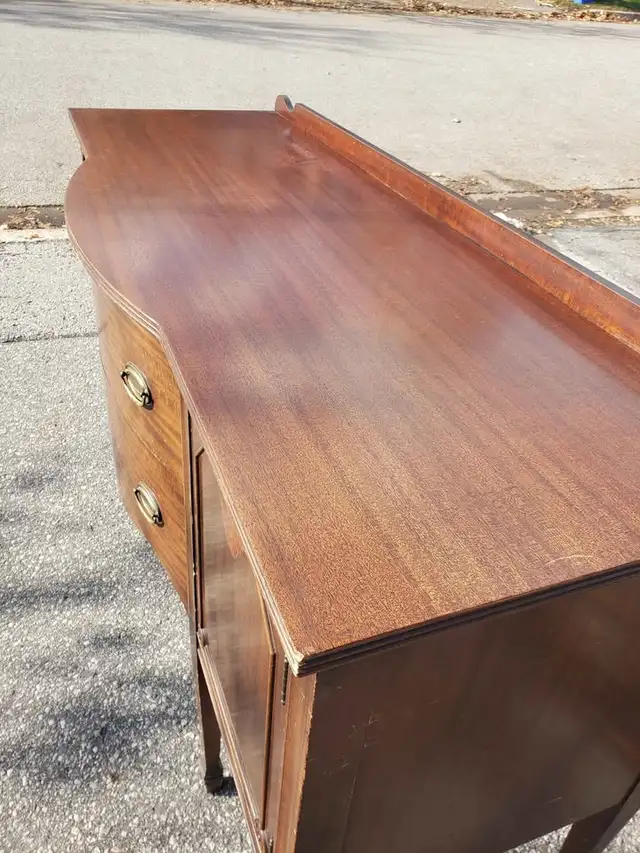A GREAT ANTIQUE MALCOLM CABINET SIDEBOARD in Hutches & Display Cabinets in City of Toronto - Image 4