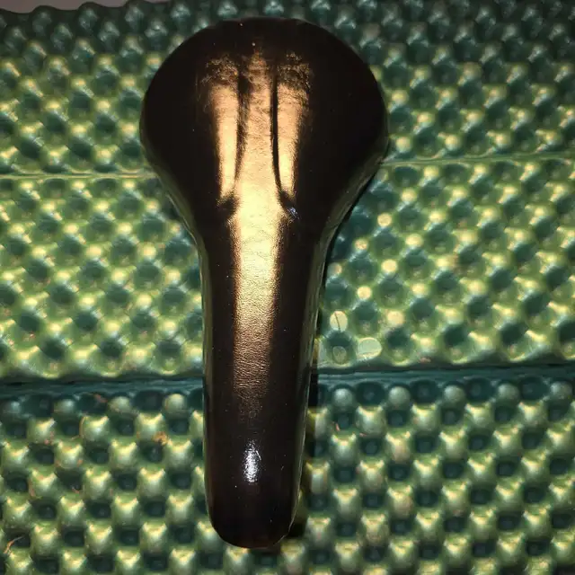 Ariake Jaguar II Bicycle Saddle in Frames & Parts in Ottawa - Image 3