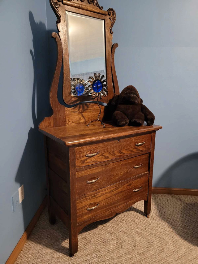 Farm House Dresser in Arts & Collectibles in Brantford