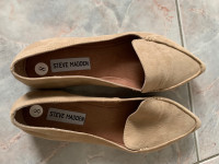 Ladies shoes size 8