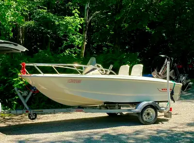 Boston Whaler 130 Super Sport is a reliable and well-maintained boat, measuring 13'1" in length with...