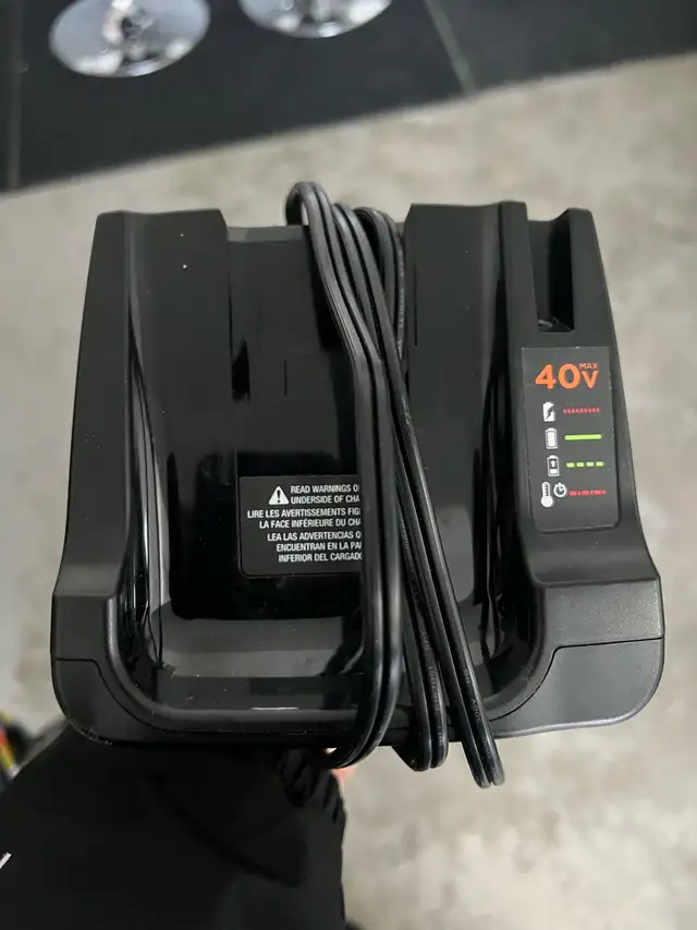 Black and Decker BV4000 in Lawnmowers & Leaf Blowers in Fort McMurray - Image 3
