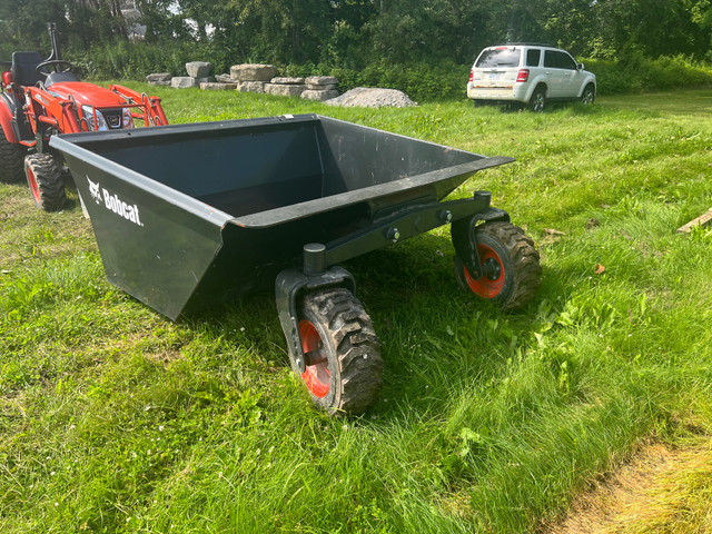 NEW Bobcat 25 Hopper / Machine Wheelbarrow  in Other Business & Industrial in Barrie - Image 3