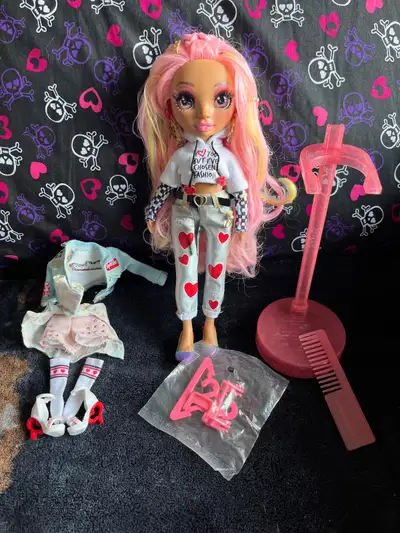 Rainbow high doll (Pink), View more
