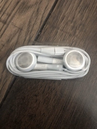 Earbuds 