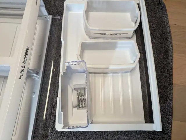 lg refrigerator parts in Refrigerators in Kitchener / Waterloo - Image 7