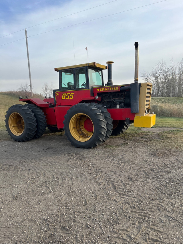 Versatile 855  in Farming Equipment in Edmonton - Image 2