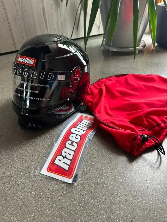 RaceQuip PRO25 SA2025 Helmet - Small in Other in Winnipeg - Image 4