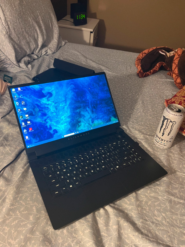 Alienware laptop M15 R6 dans Portables  à Calgary - Image 2