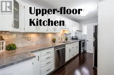 This is a FULLY FURNISHED DUPLEX house which has CO-ED ACCOMMODATION right now. DUPLEX House means i...