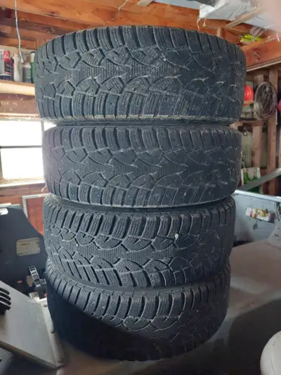 4 General Altimax tires on rims off a 2004 Honda civic 4 bolt pattern. Tire size 185/65/R14. Perfect...