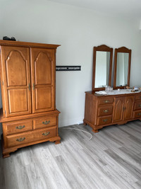  Bureau & Dresser (& mirrors)