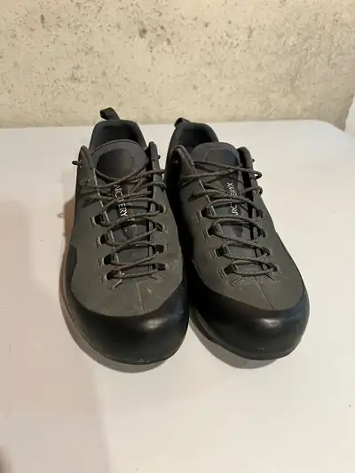 Arc’teryx Konseal Goretex shoe, View more