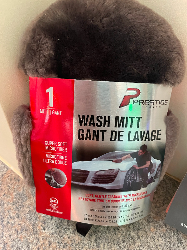 Prestige Microfibre Car Wash Mitt in Other in Oakville / Halton Region