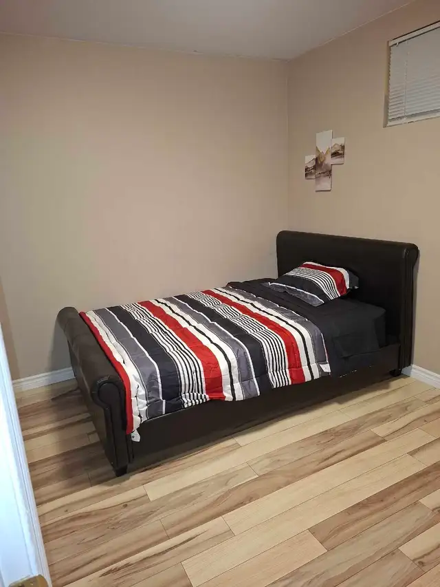 1 bedroom in Room Rentals & Roommates in Barrie - Image 3